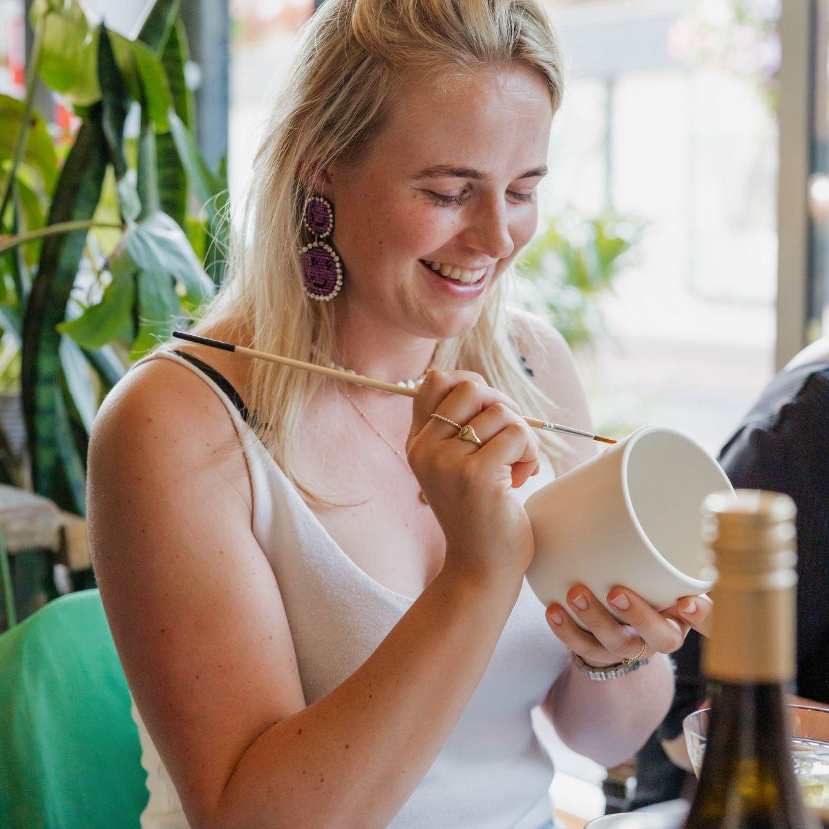 Kolibri Creatives | Verfpakket voor het schilderen van 4 bloempotten + orchideeën | voor 4 personen | Beginnende artiest
